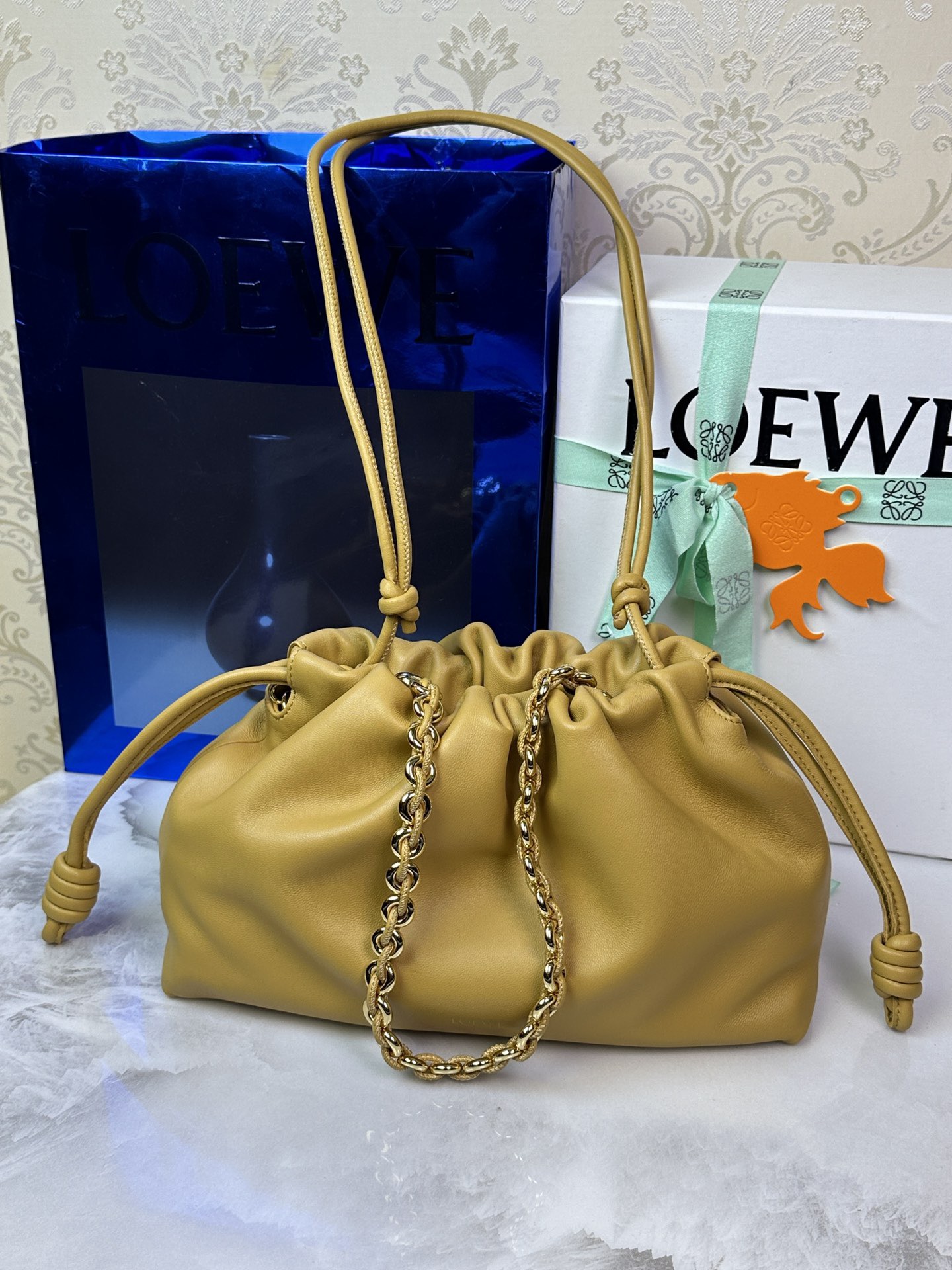 LOEWE Flamenco Purse moyen sac à chaîne 30 - qualité supérieure