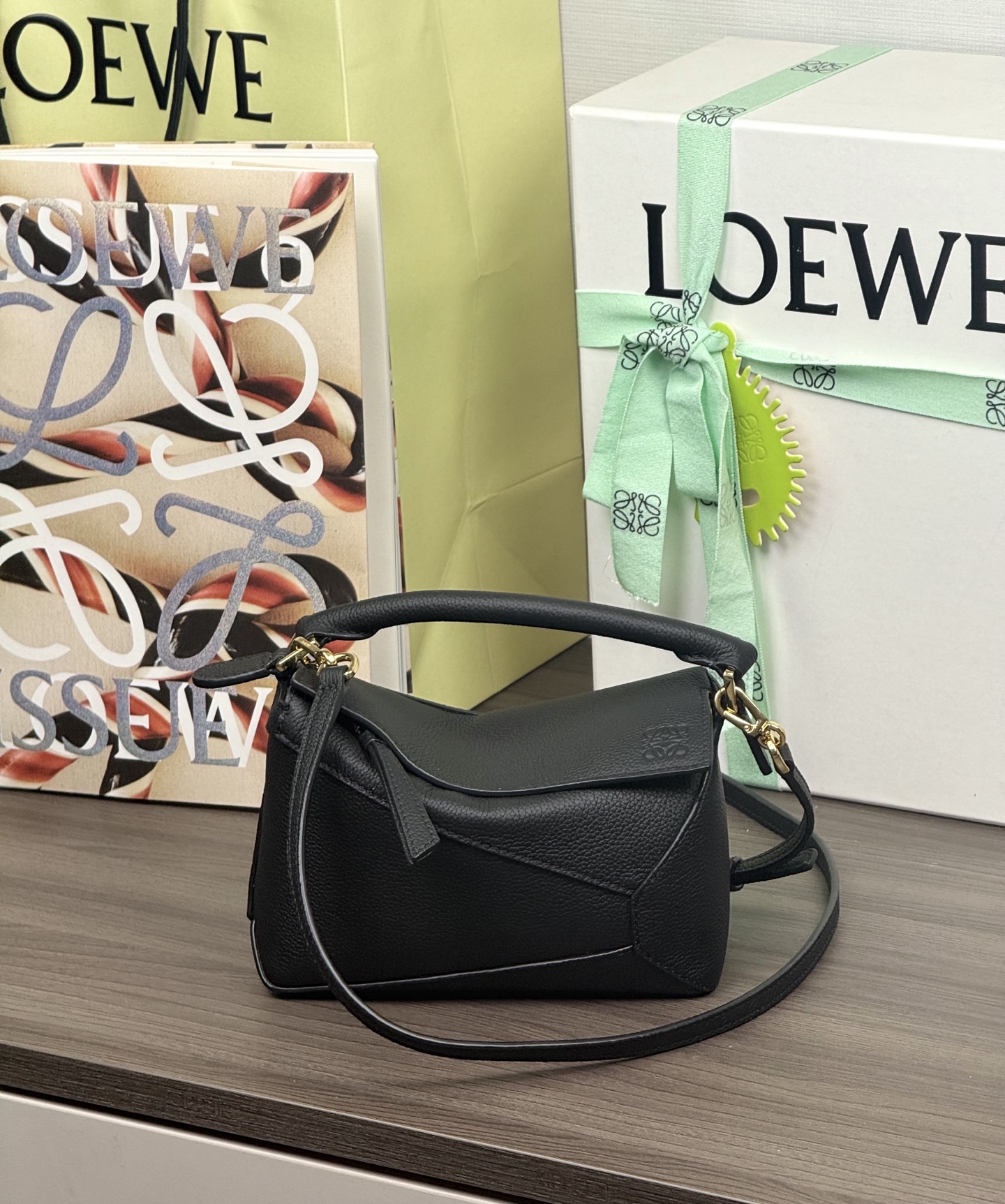 LOEWE 新款Mini Puzzle Edge 𝟏𝟖-頂級品質