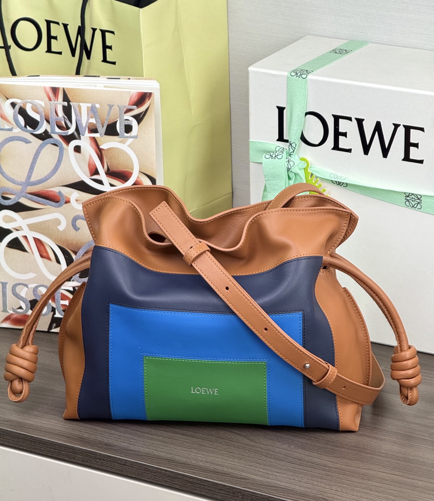 LOEWE medium Flamenco Fortune Bag 30 - topkwaliteit