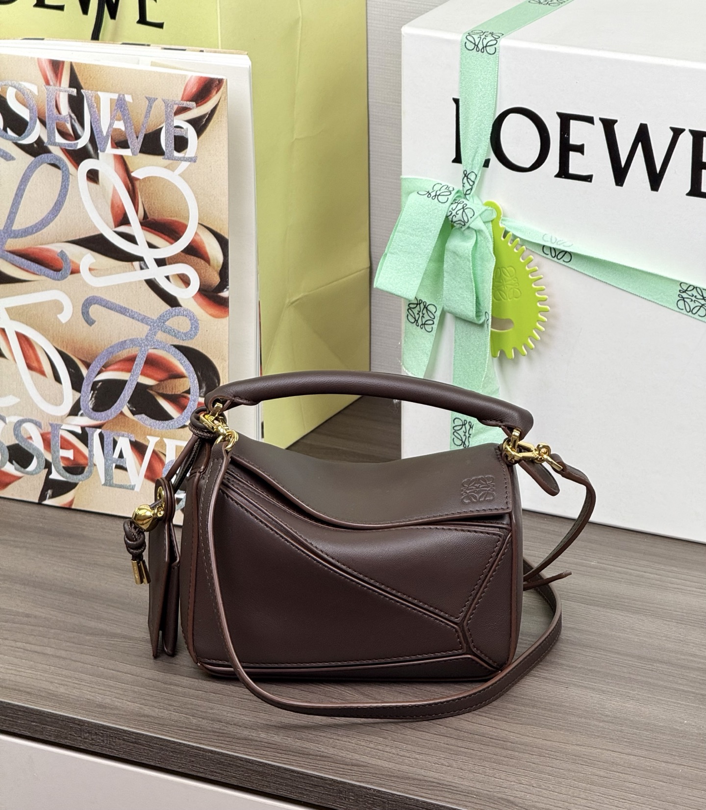 LOEWE міні-сумка Featherlight Puzzle з напа-скуры ягняці 𝟏𝟕.𝟓-вышэйшая якасць