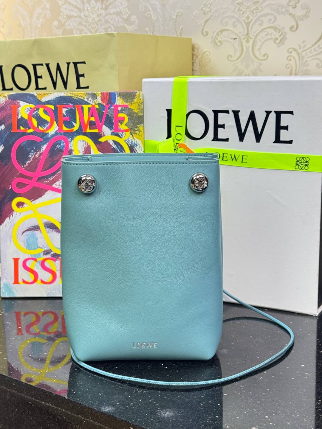 LOEWE Pebble Pouch сумка для тэлефона - топ-якасць