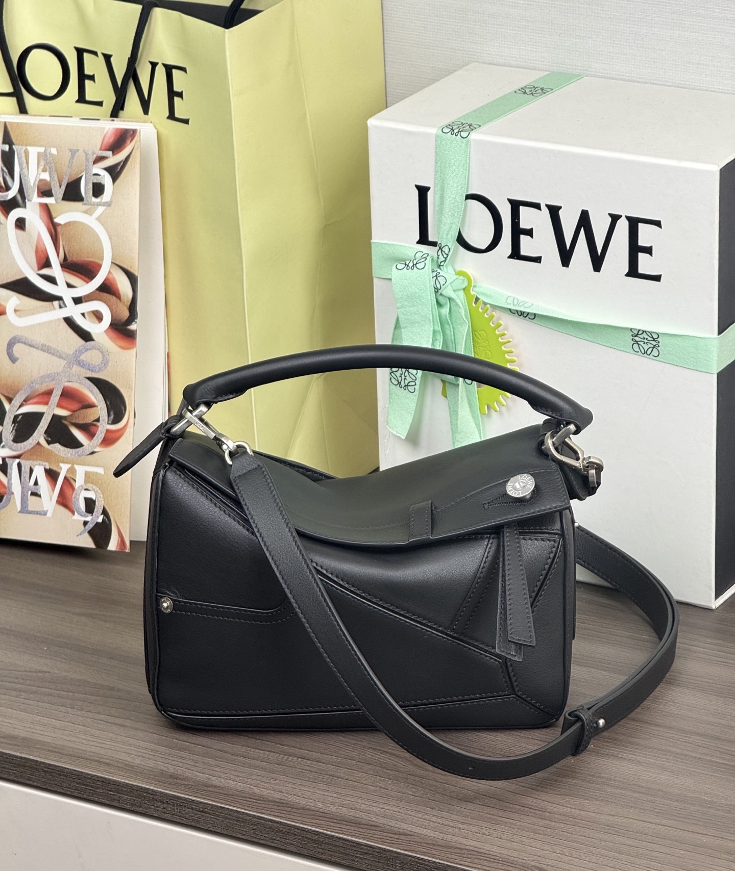 LOEWE Panta Puzzle édition limitée 𝟐𝟒 - qualité supérieure