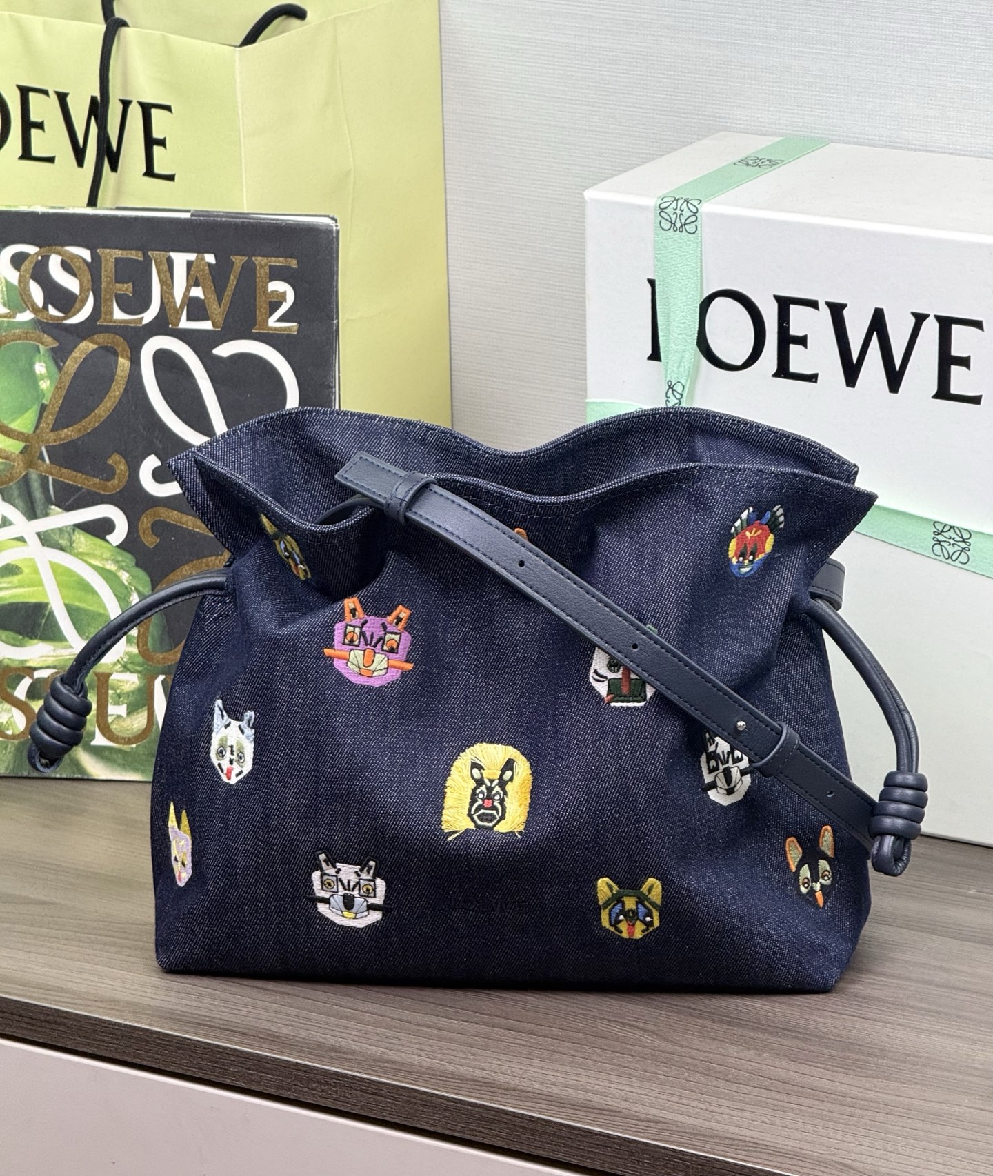 LOEWE medium Flamenco knotzak 30 - topkwaliteit
