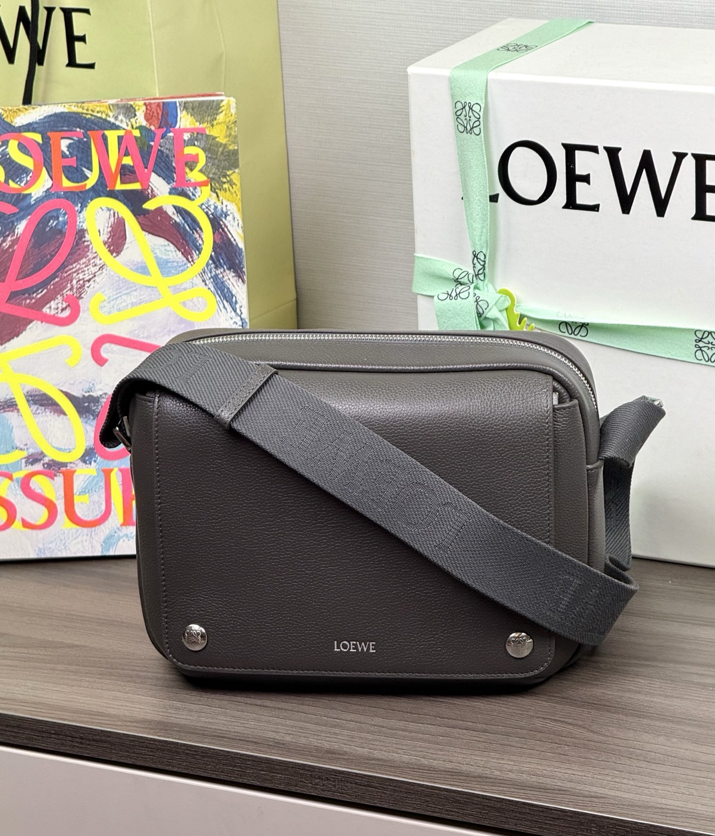 LOEWE Sac bandoulière Pebble taille moyenne - Qualité supérieure