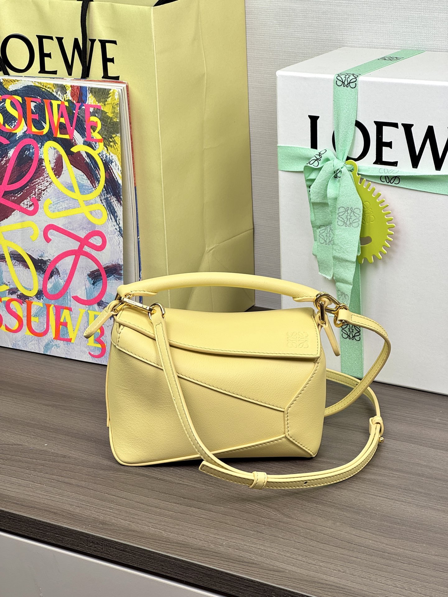 LOEWE 新款Mini Puzzle Edge 𝟏𝟖-頂級品質