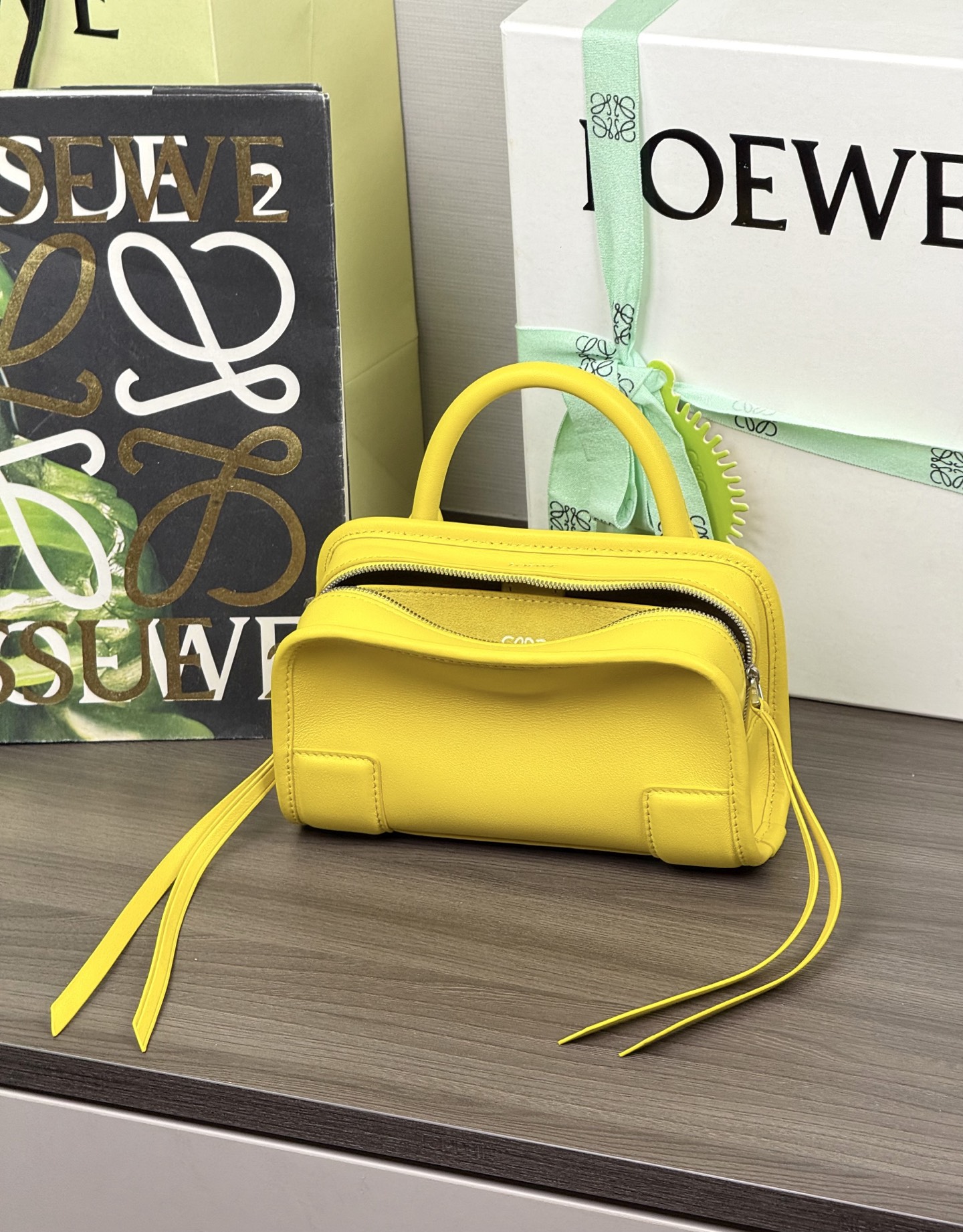 LOEWE Mini Amazona 180 Bag - Top Quality