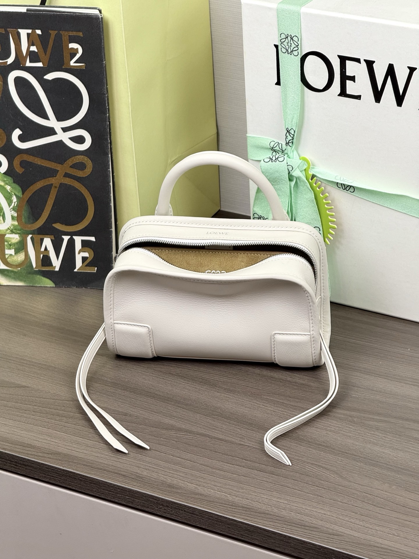 LOEWE Mini Amazona 180手袋-頂級品質