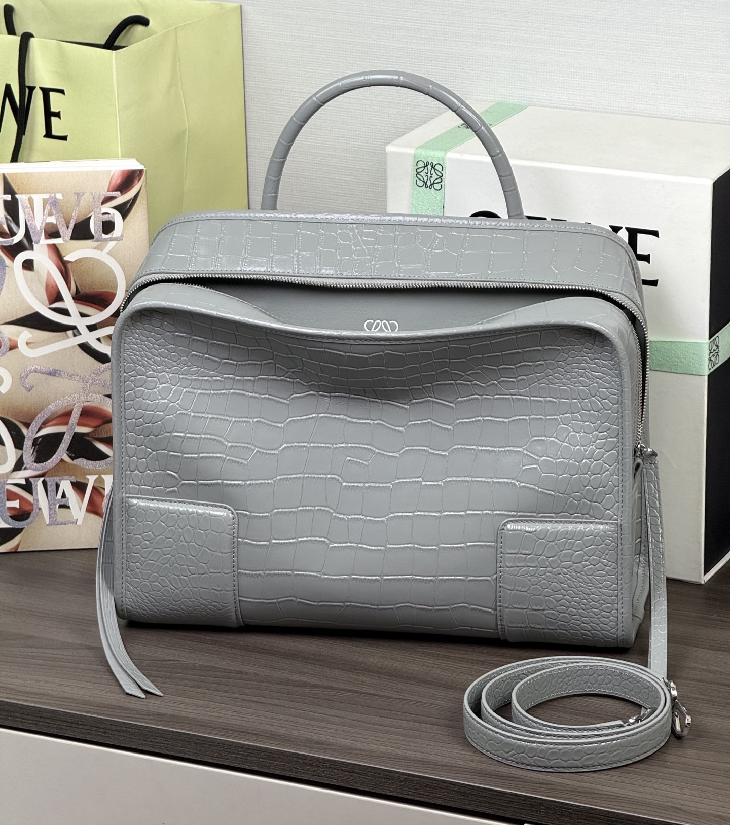LOEWE 大號Amazona 180鱷魚皮手袋-頂級品質