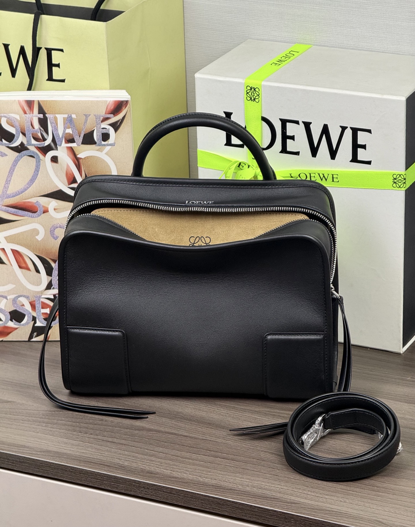 LOEWE 中型Amazona 180手袋-頂級品質