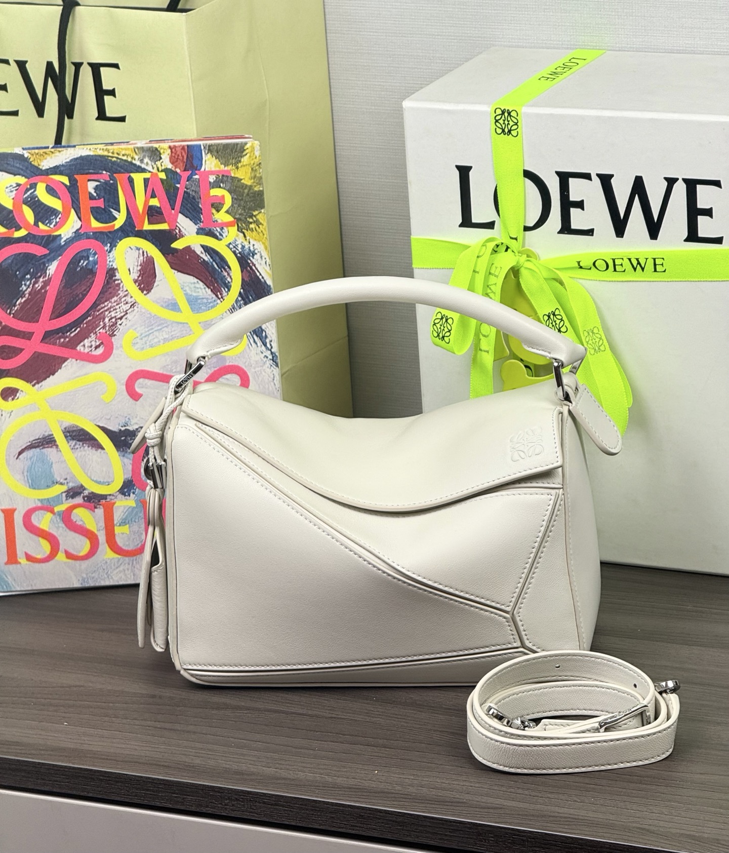 LOEWE малы сумка Featherlight Puzzle з напа-скуры 𝟮𝟰-вышэйшая якасць