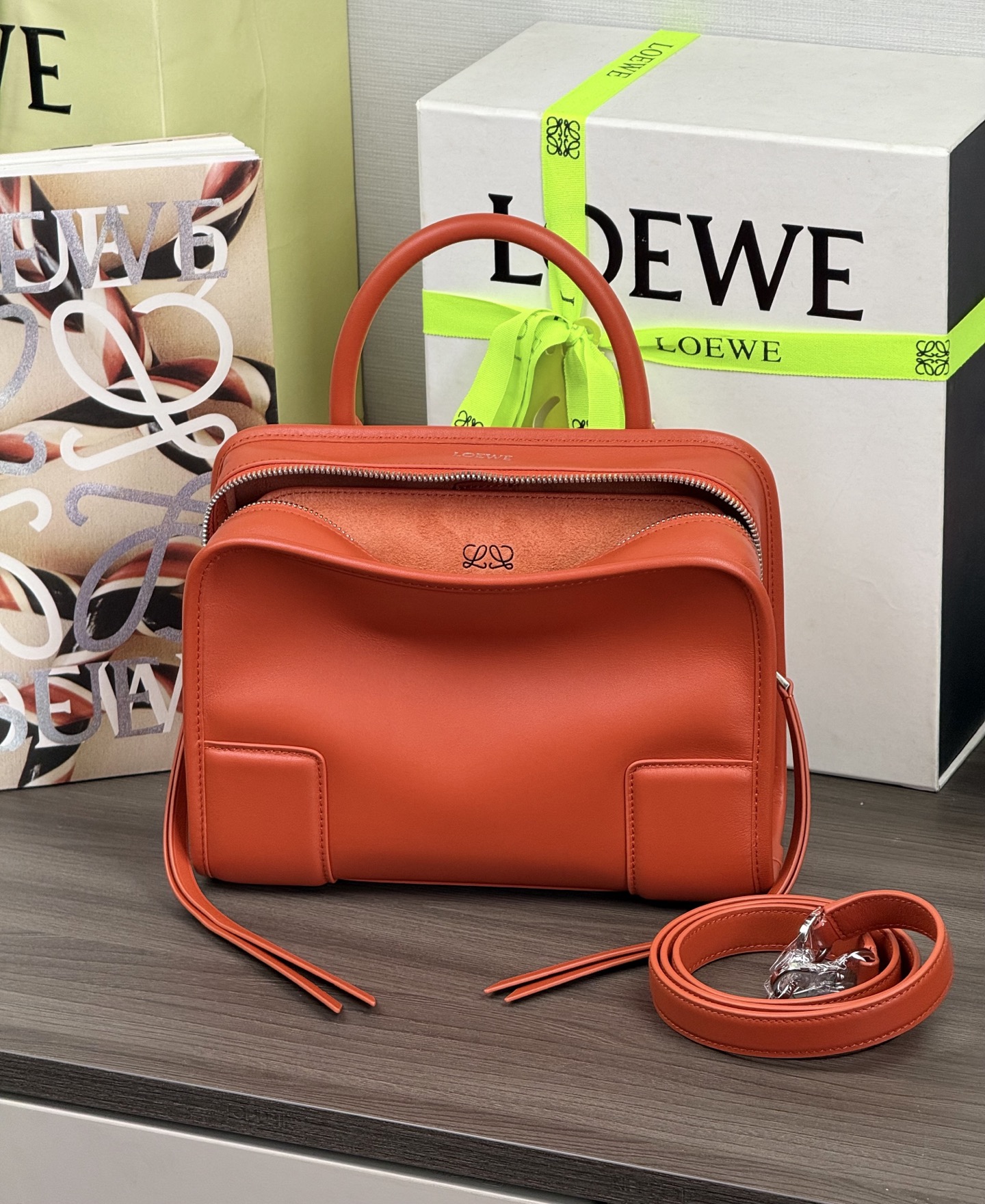 LOEWE Small Amazona 180 Handbag - Top Quality