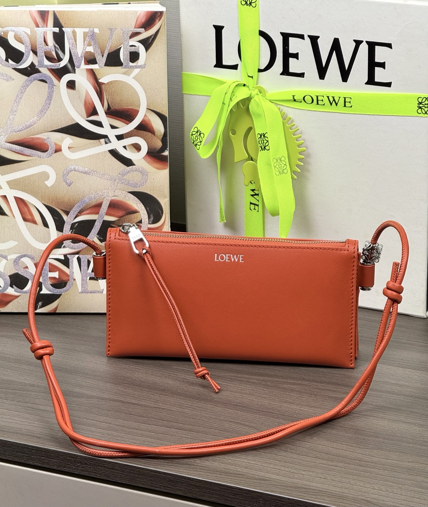 Pochette LOEWE Joya - Qualité supérieure
