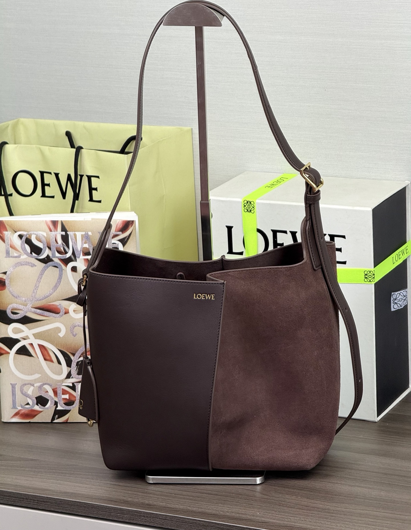 LOEWE Sac Seau Bilbao Taille Moyenne - Qualité Supérieure