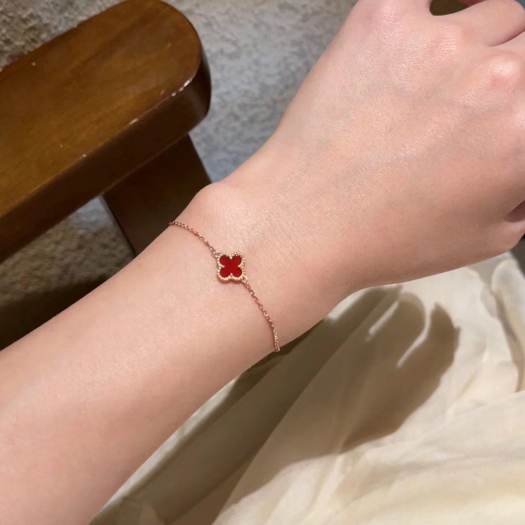 Mini Clover, Heart, and Butterfly Motif Bracelet - Comprehensive 7