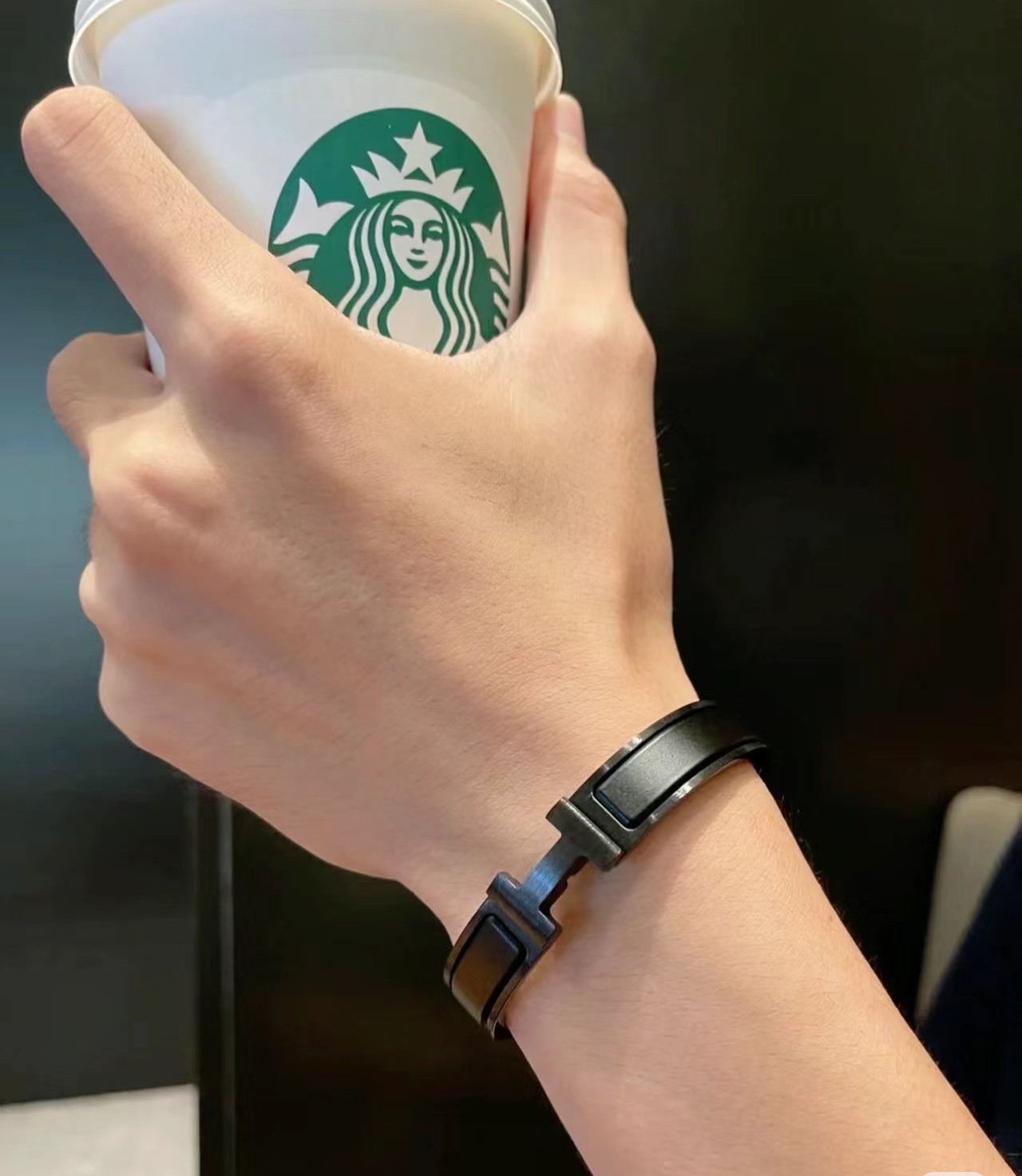 Hermès Classic All-Black Bracelet - Comprehensive 4