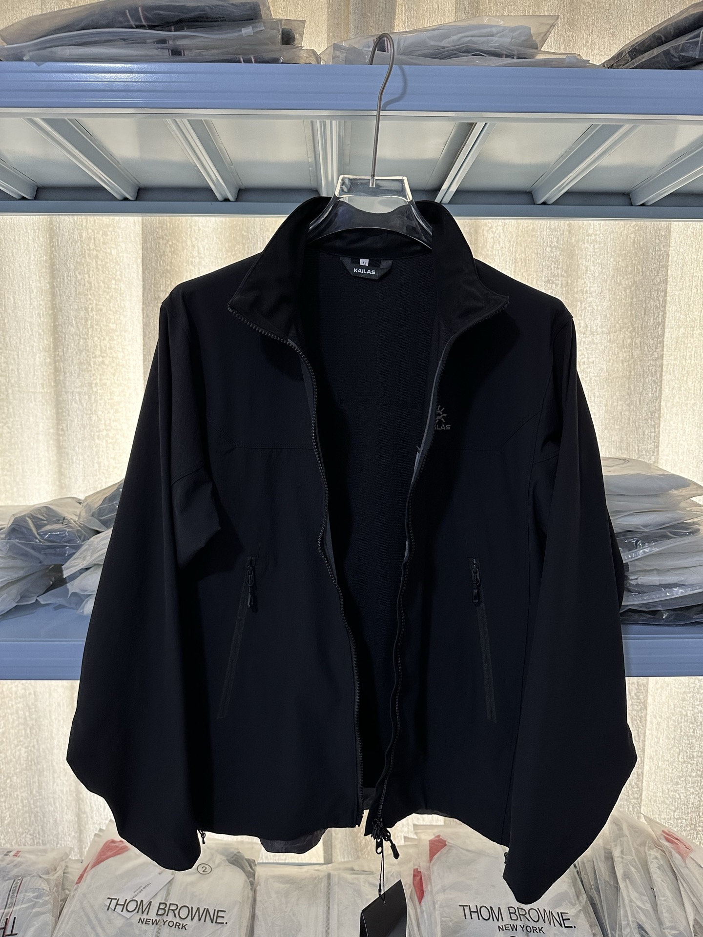 凯乐石KAILAS M8运动户外徒步防风防泼透汽耐磨立领软壳夹克款 黑色男女同款