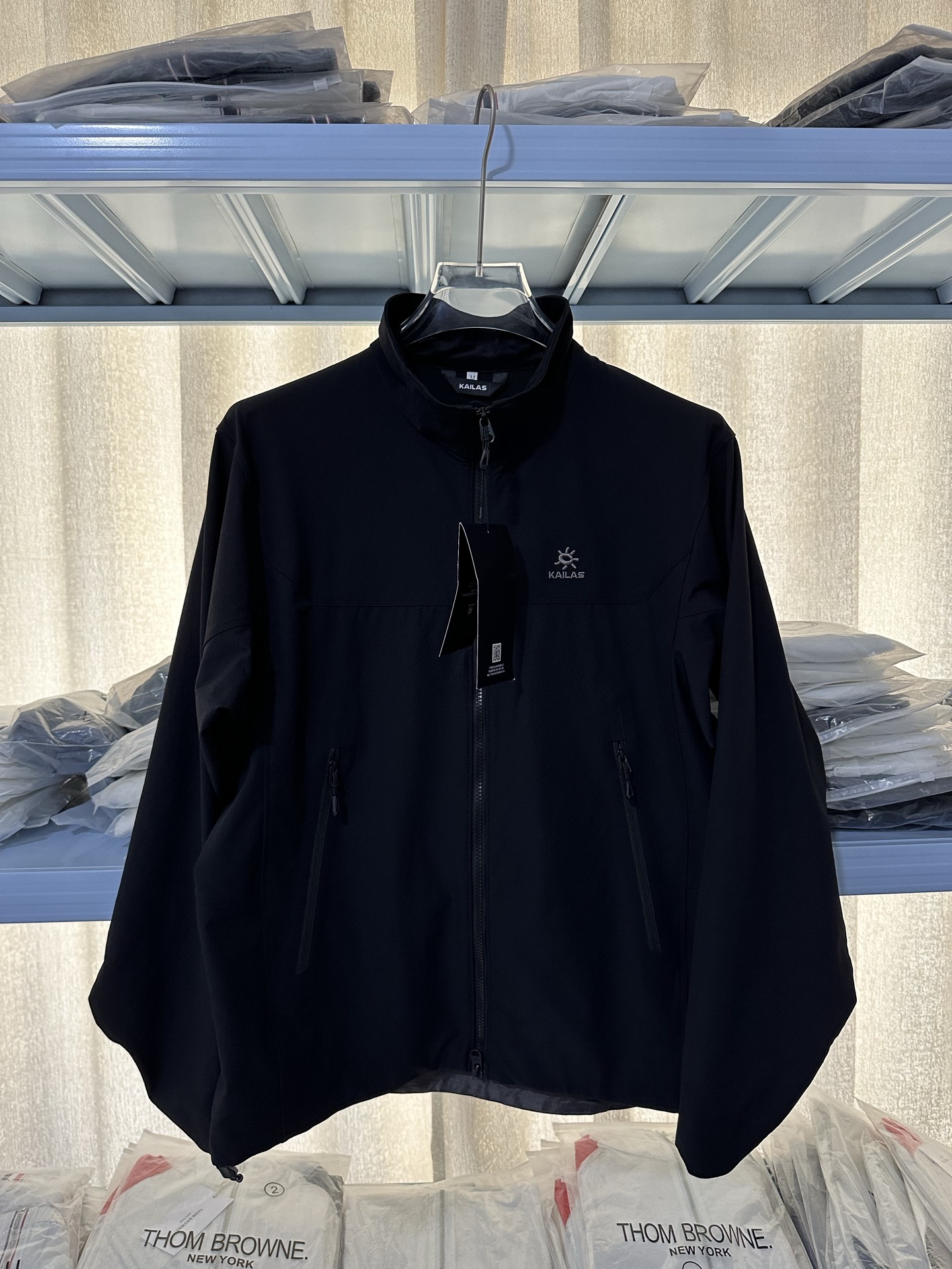 凯乐石KAILAS M8运动户外徒步防风防泼透汽耐磨立领软壳夹克款 黑色男女同款