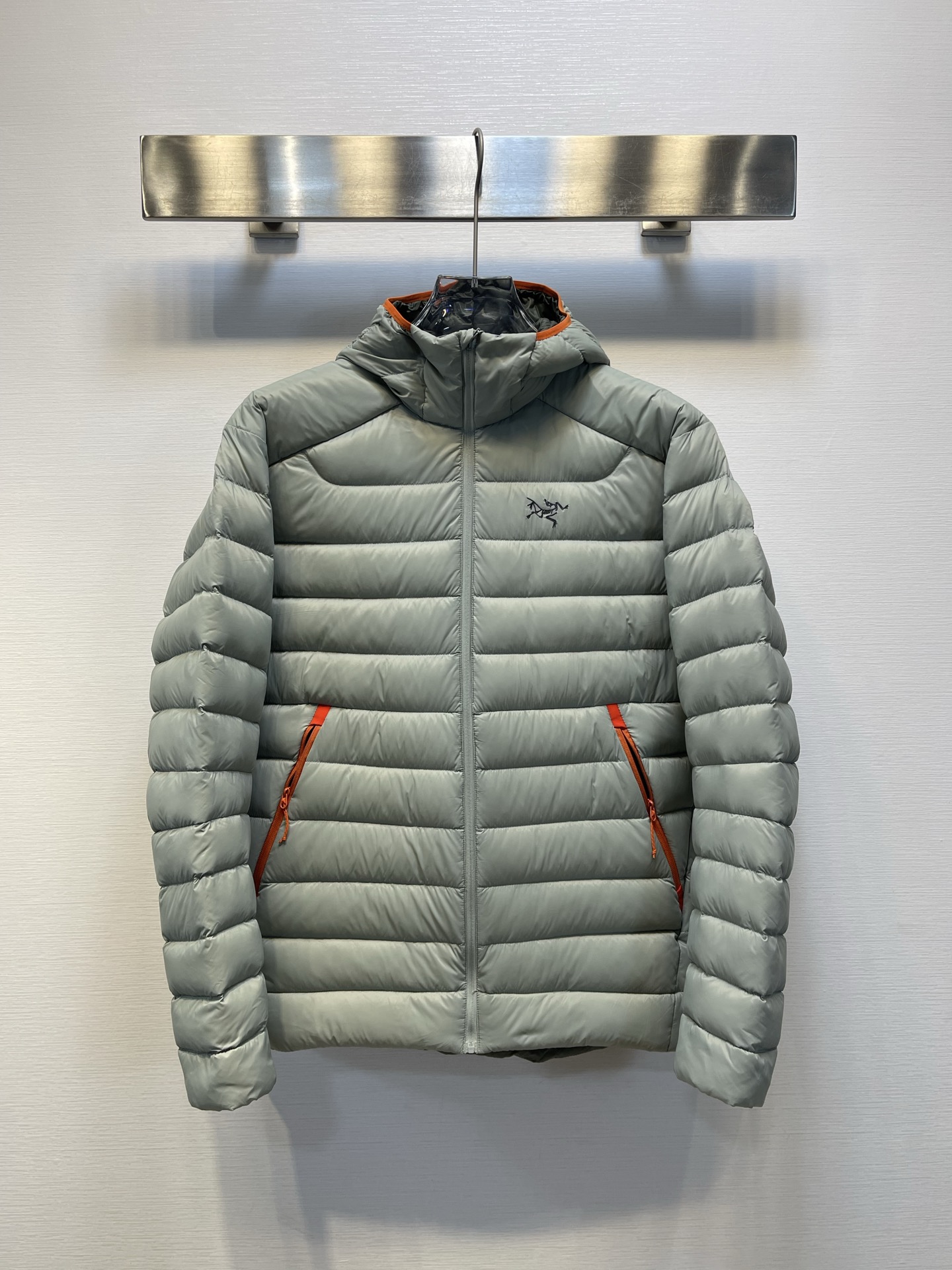 顶级𝑨𝒓𝒄𝒕𝒆𝒓𝒚𝒙|始祖鸟𝑪𝒆𝒓𝒊𝒖𝒎 𝟴𝟱𝟬蓬 鹅绒 轻便防风保暖排骨连帽羽绒服
𝑺𝒊𝒛𝒆: 𝑺 𝑴 𝑳 𝑿𝑳 𝑿𝑿𝑳
产品配色:磐石绿、岩石绿、破晓蓝、宝石蓝、黑色
编码:𝟬𝟬𝟬𝟲𝟲𝟬𝑪