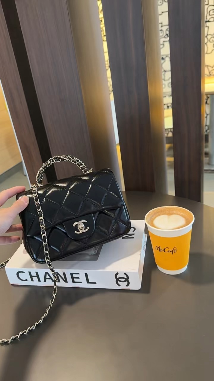 شانيل Chanel Classic Flap Bag حقيبة حقيبة يد حقيبة الكتف &حقيبة كروس بودي جلد البقر موضة سلسلة