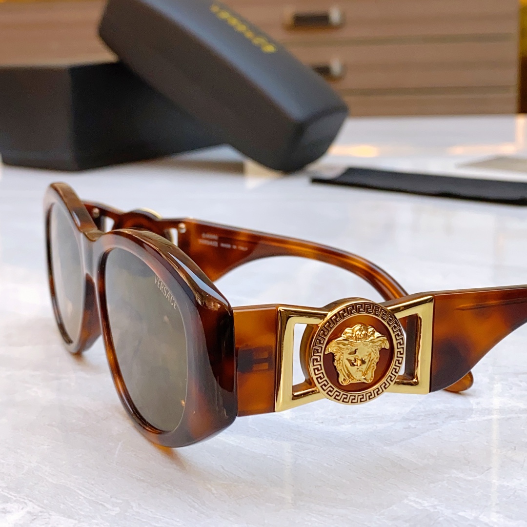 VERSACE*范思*哲新款太阳镜Mod:GIANNI424Size:54-16-145