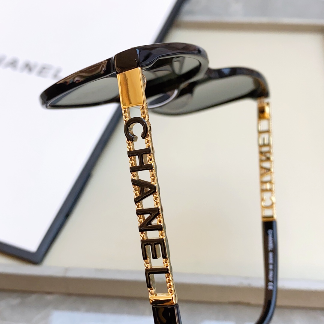 ，【CHANE*】香奈*儿新款太阳镜🕶️，MODEL：CH0815，SIZE：55口18-145