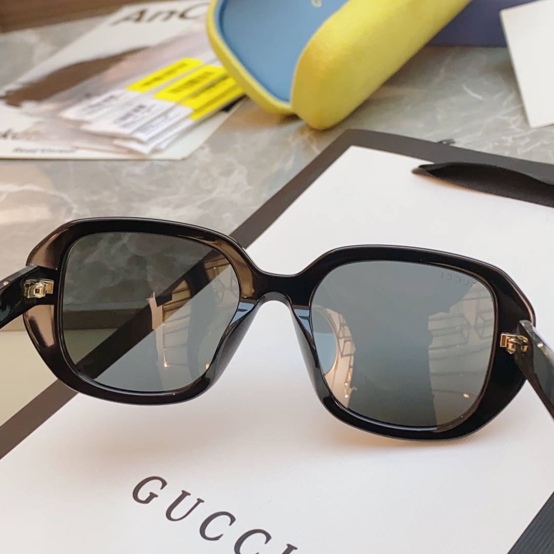 ，【GUCC*】古*驰新款太阳镜，MODELGG1557SK，SIZE：54口20-145