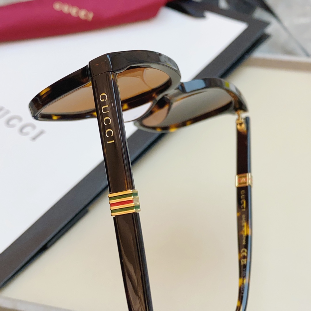 ，【GUCC*】古*驰新款太阳镜🕶️，MODEL：GG1493S，SIZE：54口18-145