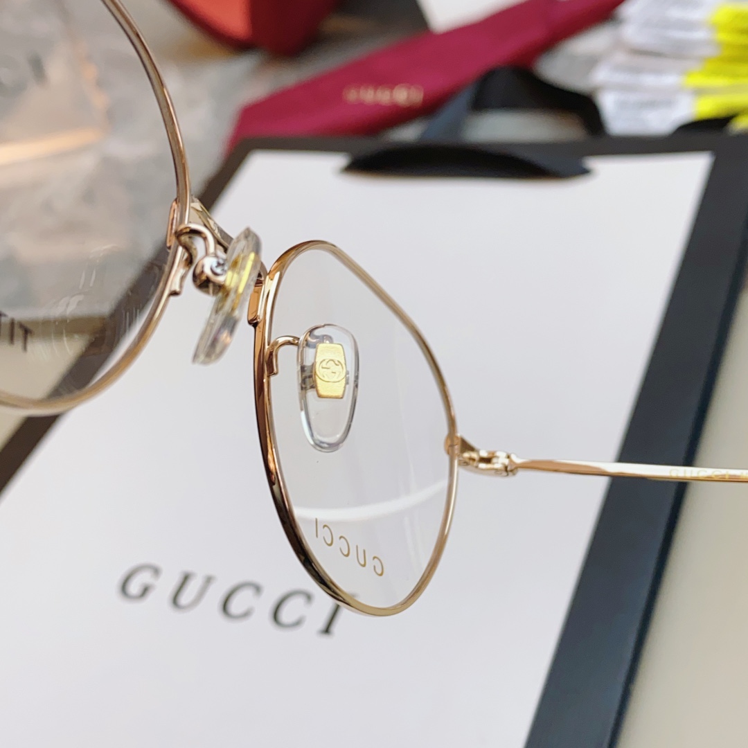 ，【GUCC*】古*驰新款太阳镜🕶️，MODEL：GG1358O，SIZE：51口18-145