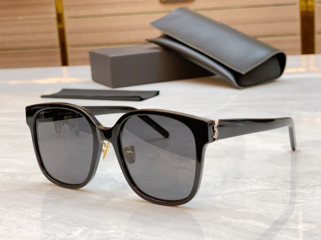 Yves Saint Laurent Gafas de sol