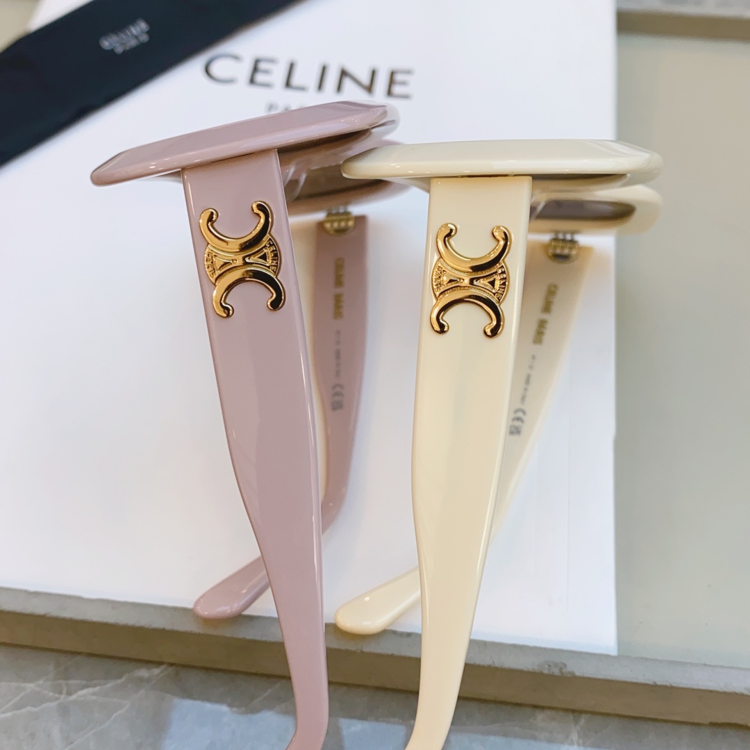 ，【CELIN*】赛*琳新款太阳镜， MODELCL40262U ，SIZE 53口21-135