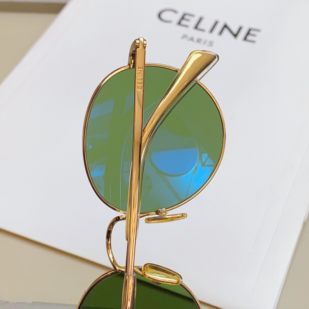 ，爆款到货到货！市面最高版本【CELIN*】赛*琳 CL40100U复古墨镜！秒入款❗️size49口2
