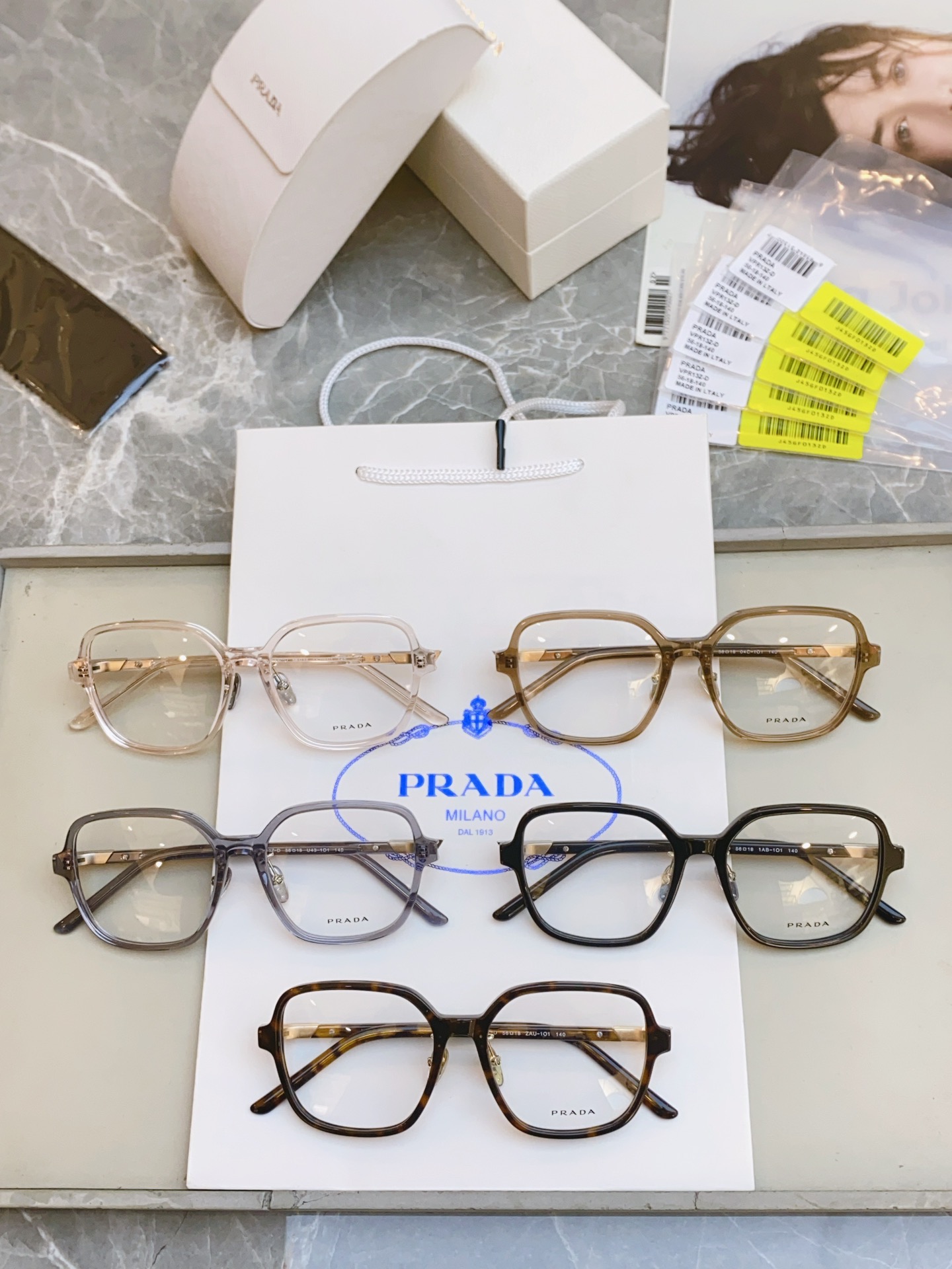 ，【PRAD*】普拉*达新款光学架，MODEL：VPR 13Z-D，SIZE：56口18-140