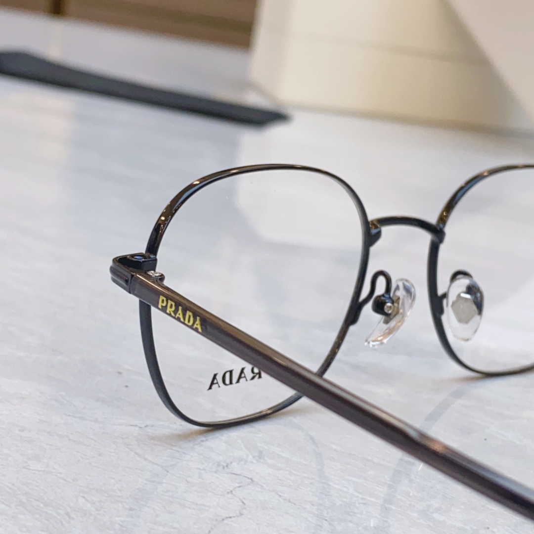 PRAD*普拉*达新款太阳镜MODELVPR64STSIZE50口18-143