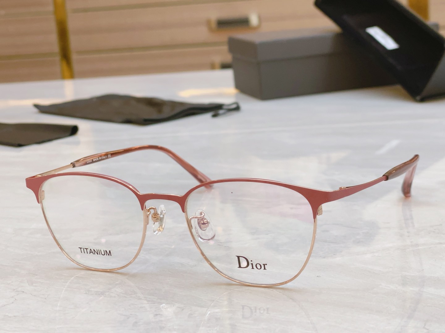 DIO*迪*奥新款光学架MODEL0246SIZE52口18-142