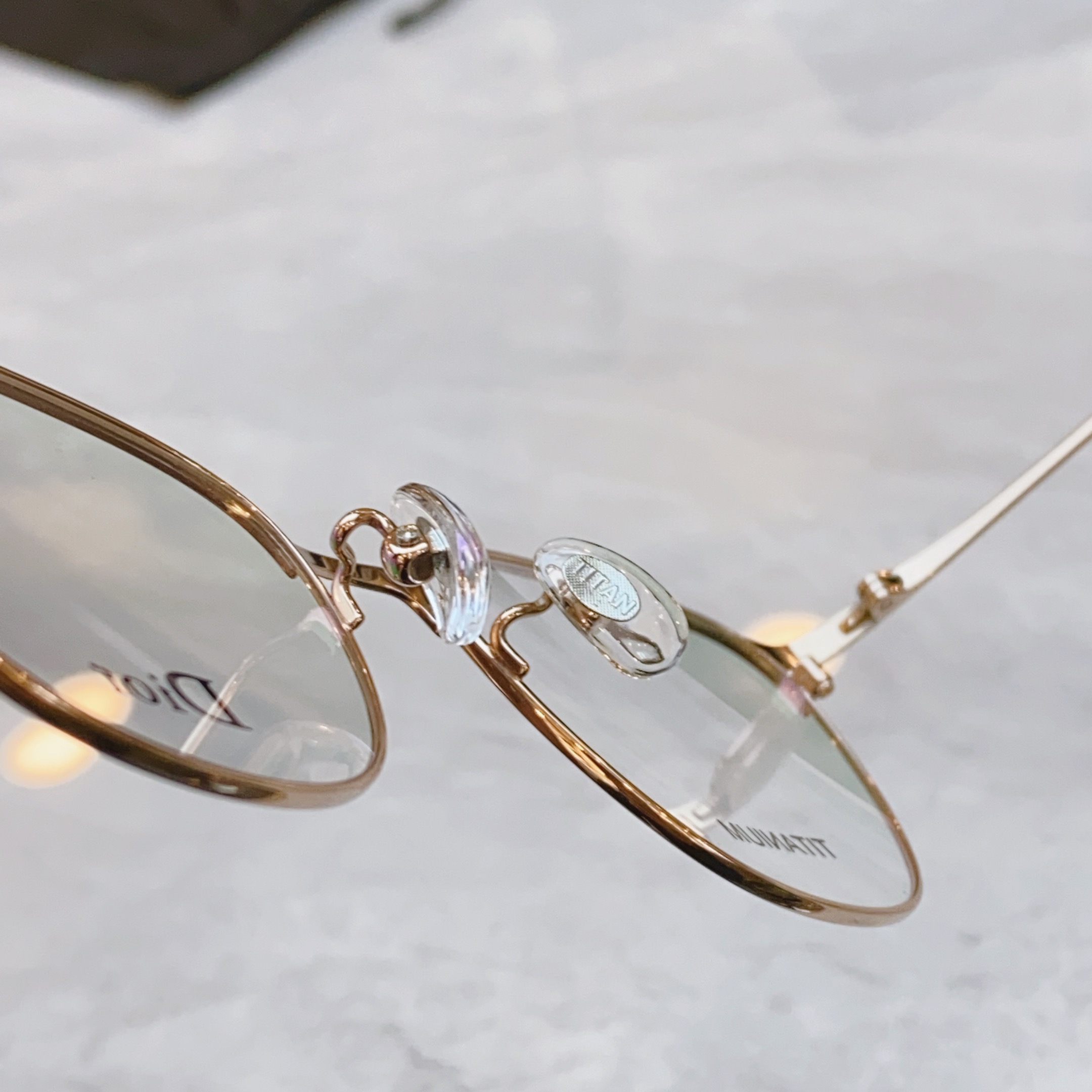 DIO*迪*奥新款光学架MODEL0246SIZE52口18-142