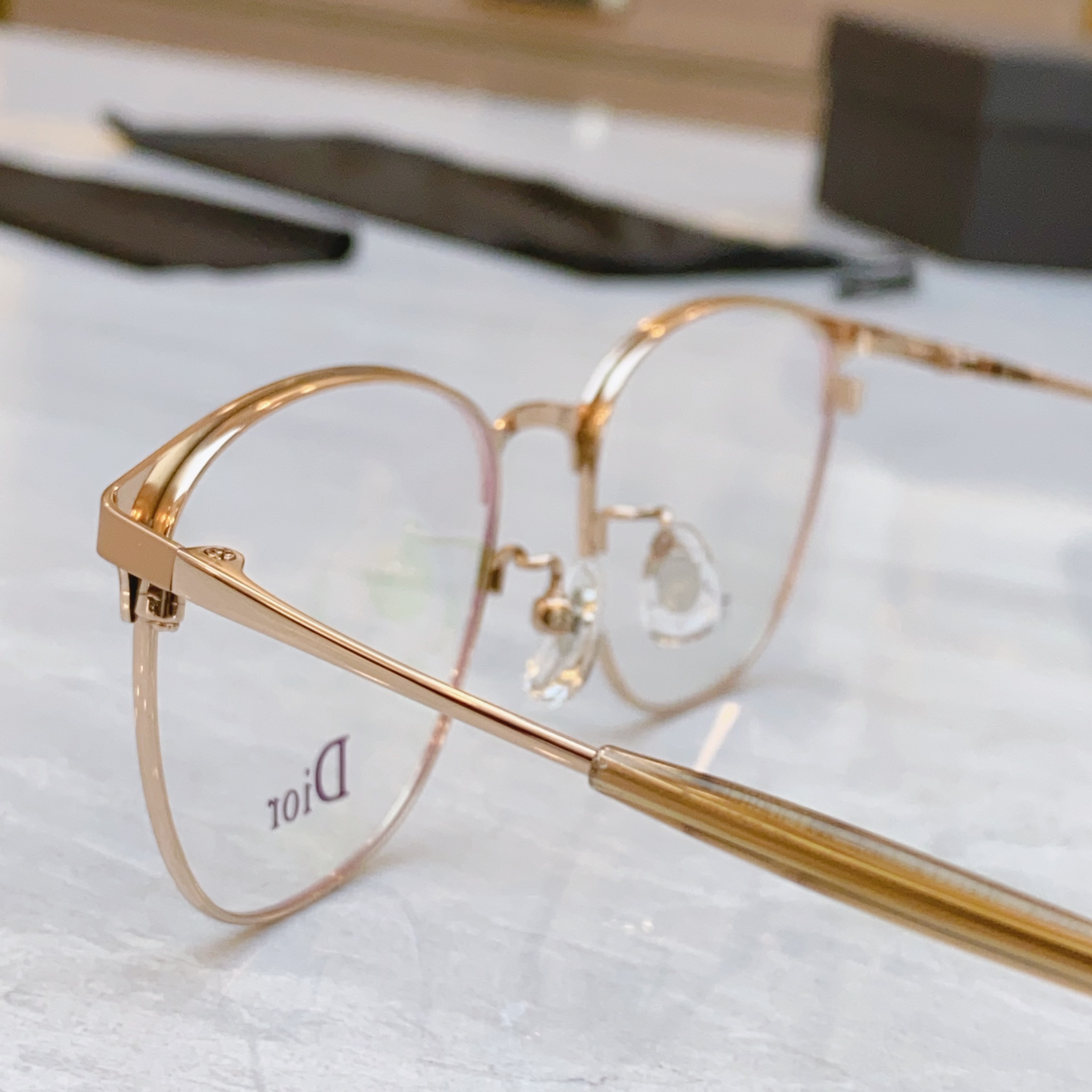 DIO*迪*奥新款光学架MODEL0246SIZE52口18-142