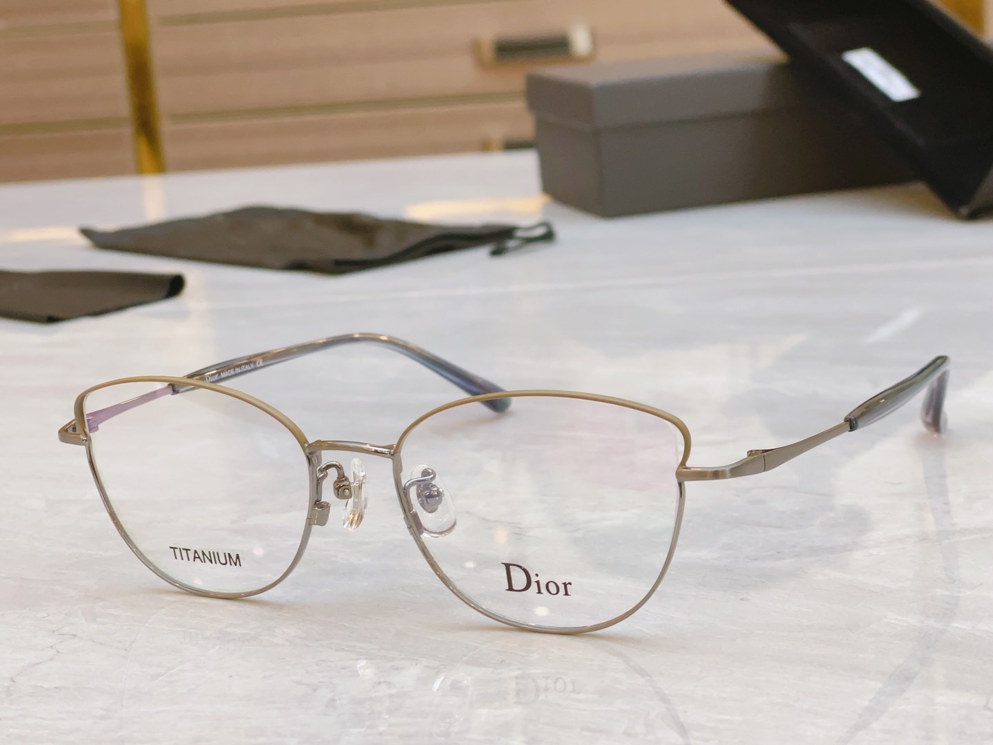 DIO*迪*奥新款光学架MODEL0247SIZE51口17-140