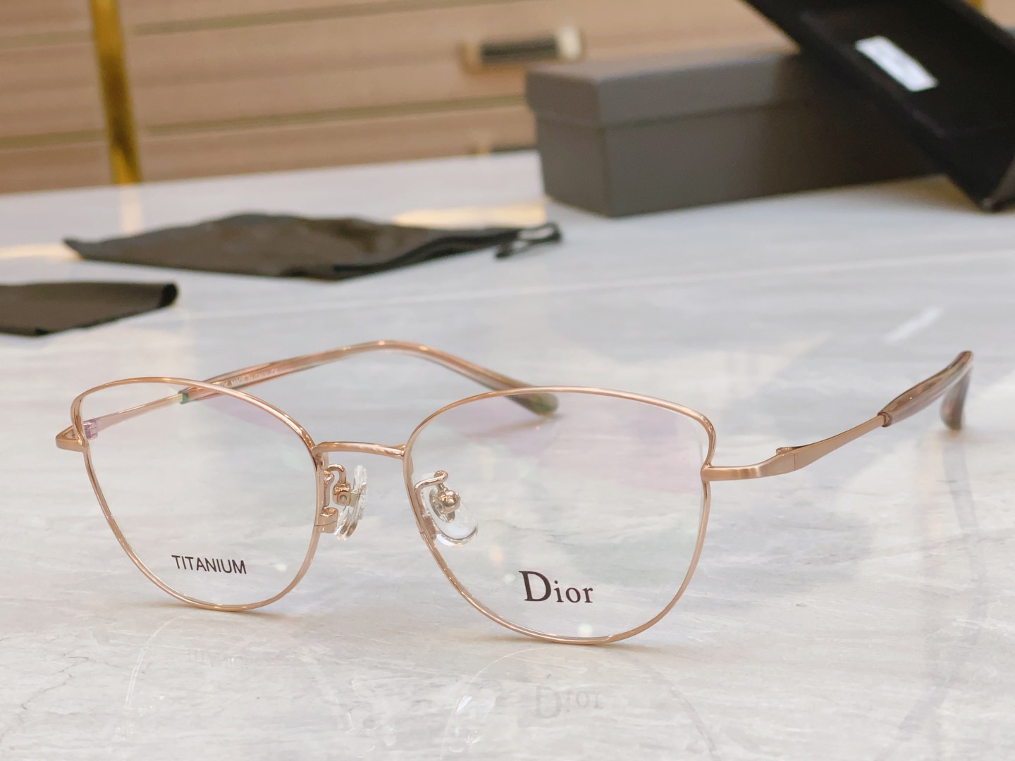 DIO*迪*奥新款光学架MODEL0247SIZE51口17-140