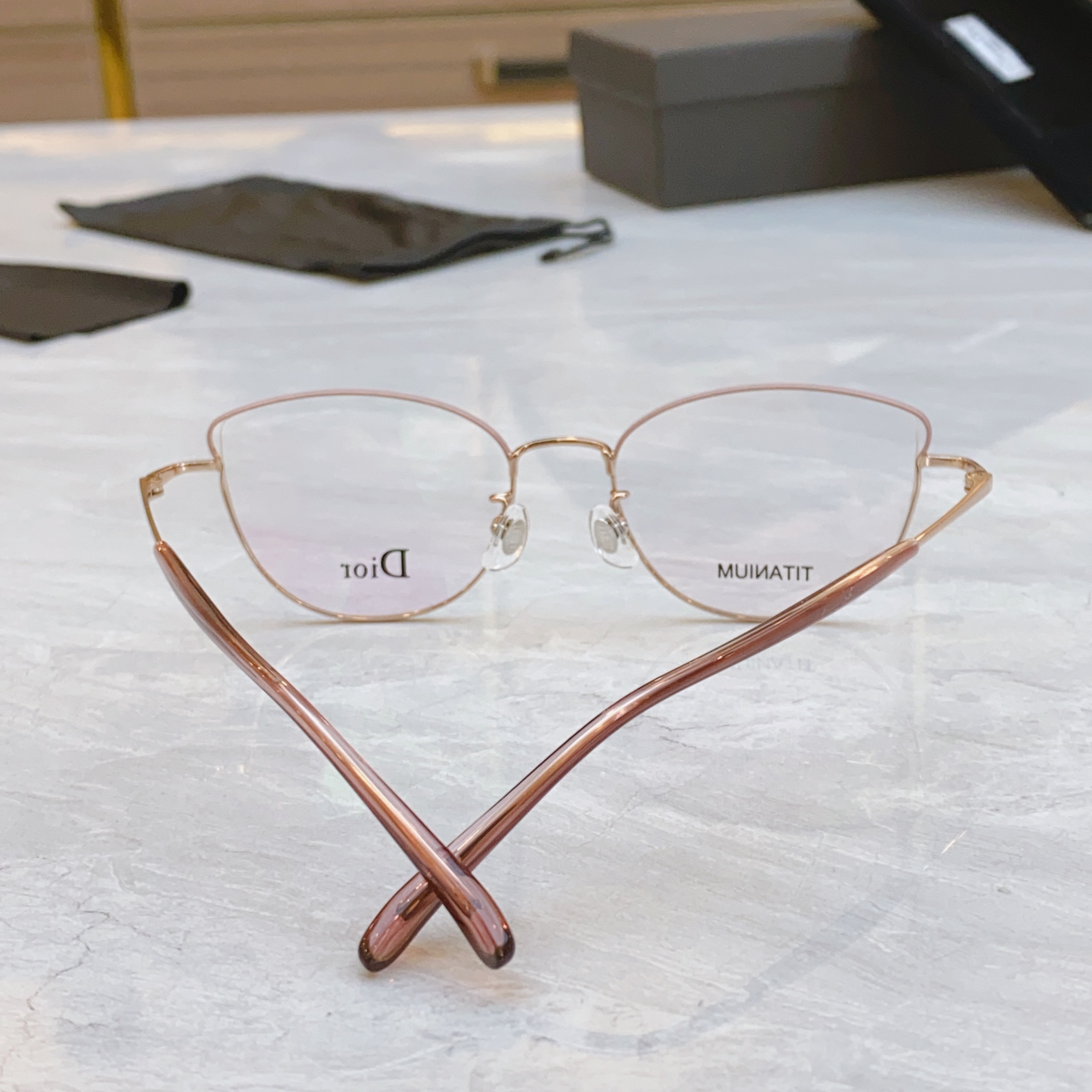 DIO*迪*奥新款光学架MODEL0247SIZE51口17-140