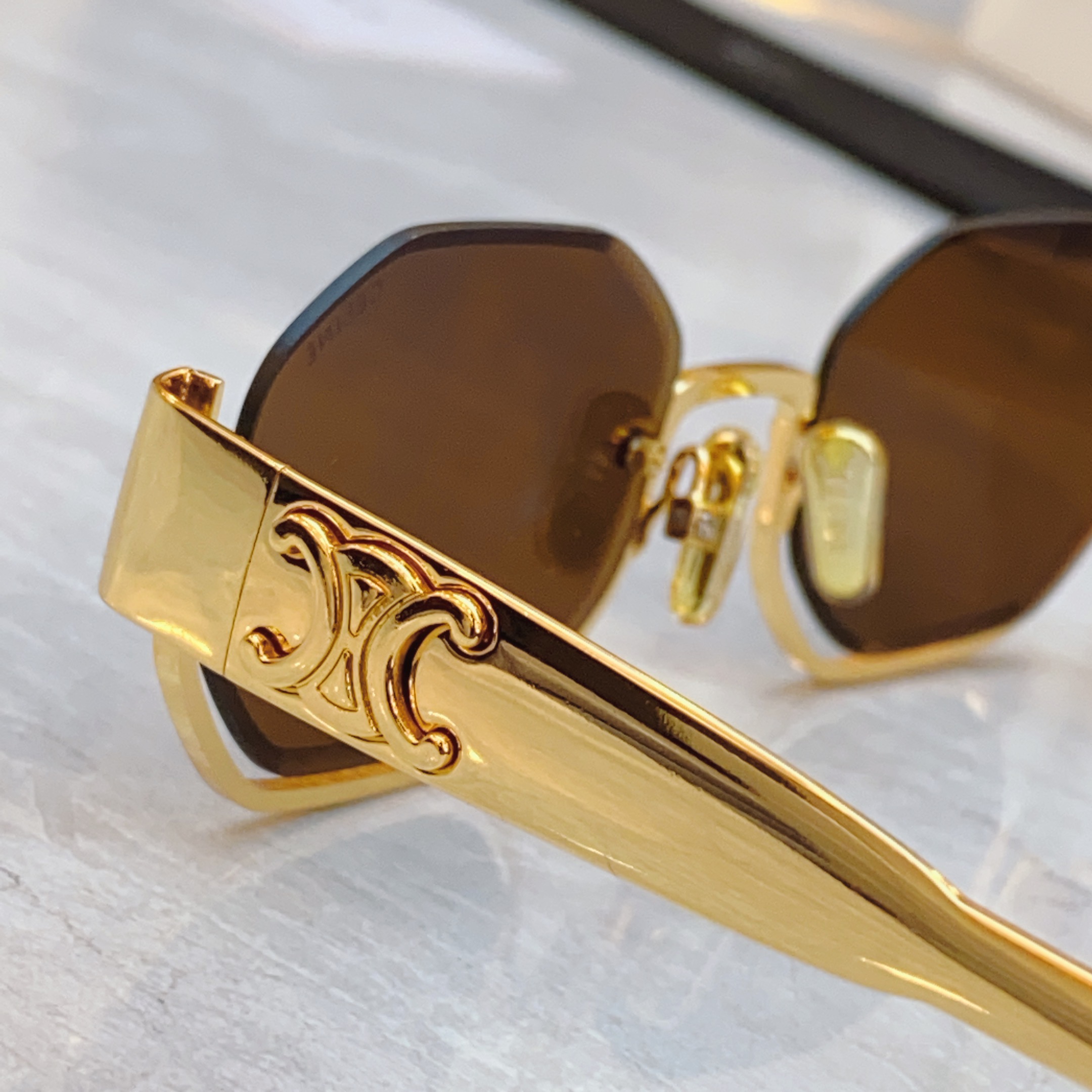 CELIN*赛*琳新款光学架MODEL:CL42118USIZE:52口23-145