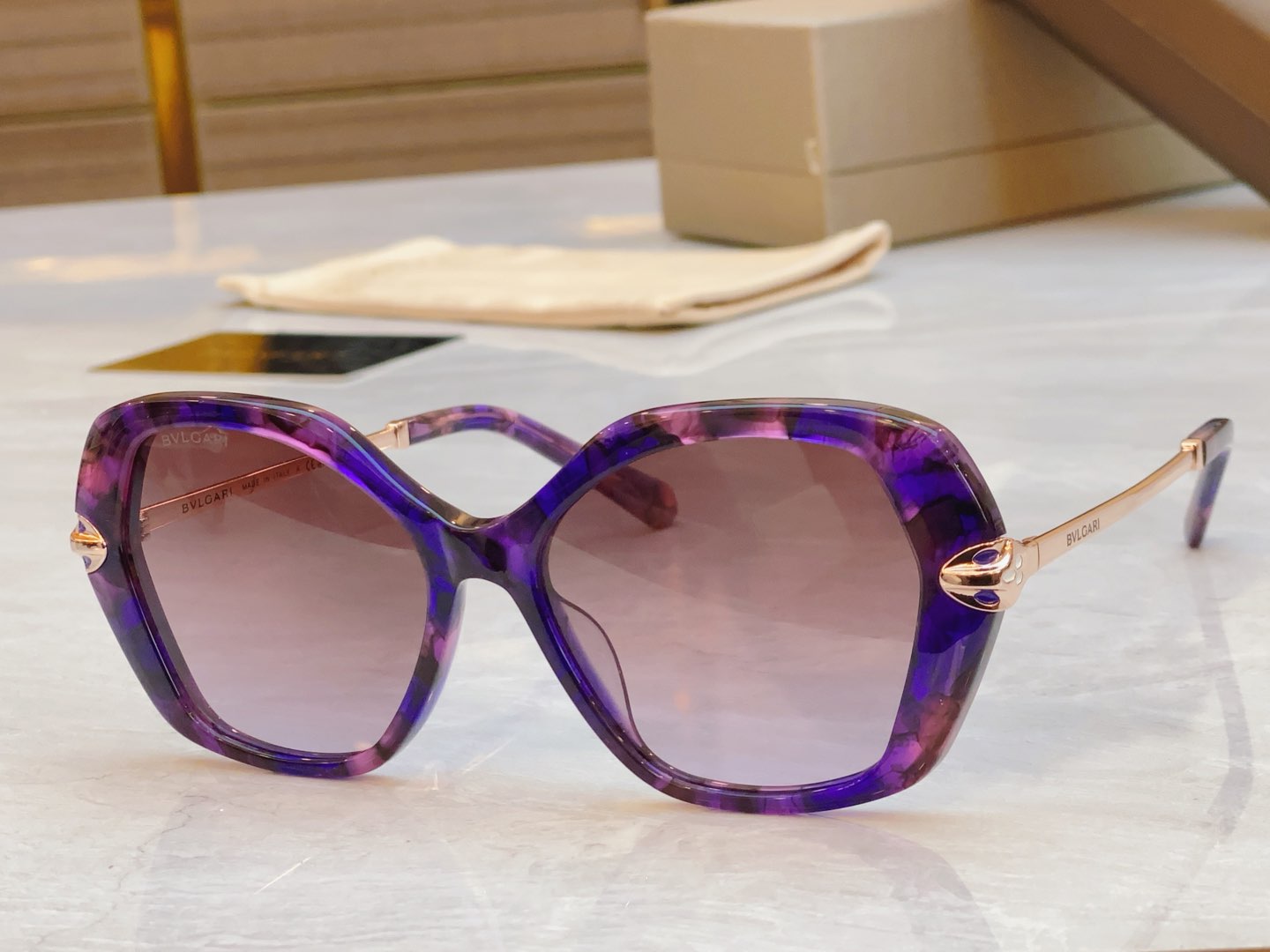 BVLGAR*宝格丽MODELBV8241KBSIZE55口17-145