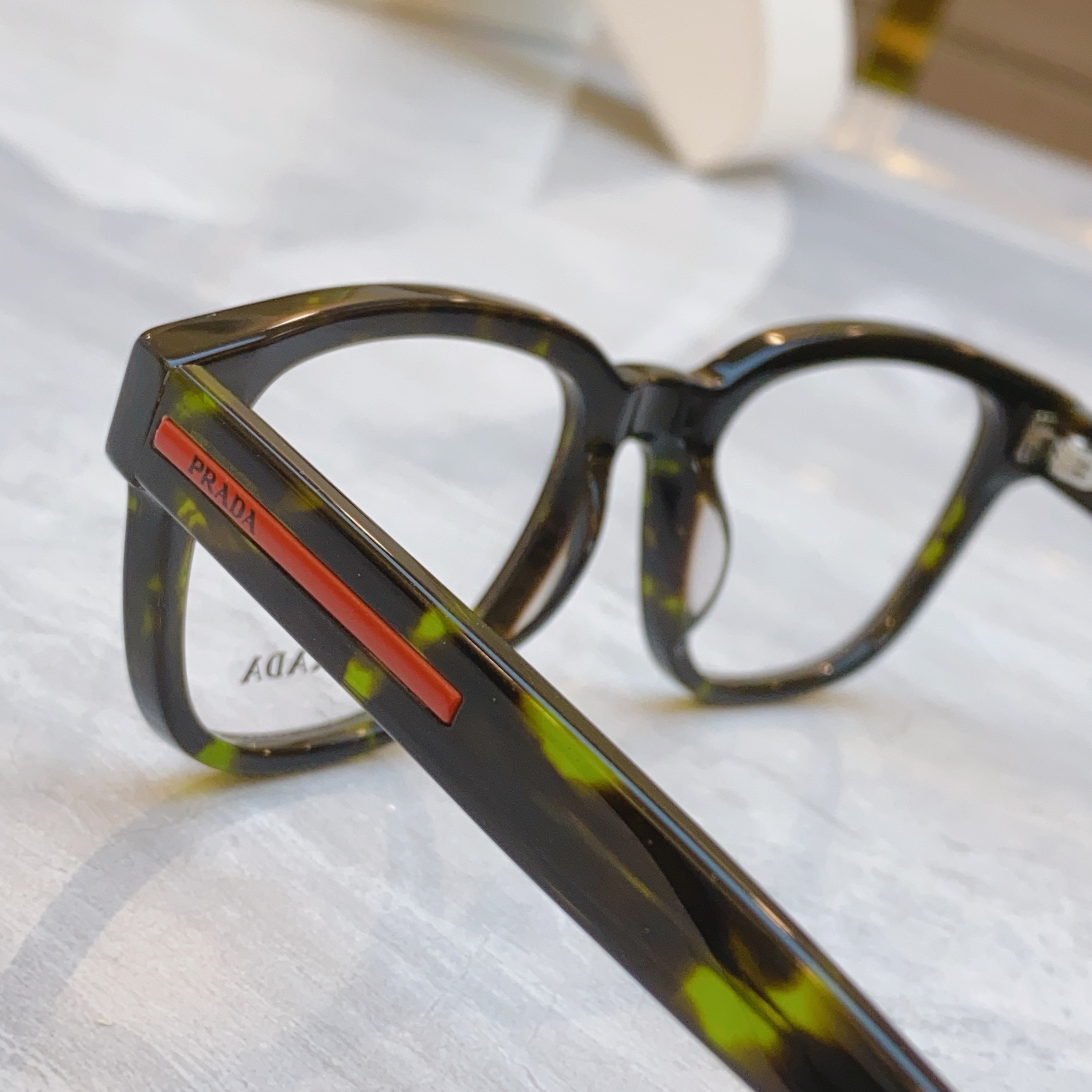 ，【PRAD*】普拉*达新款光学架，MODEL：PRA18S，SIZE：51口21-145
