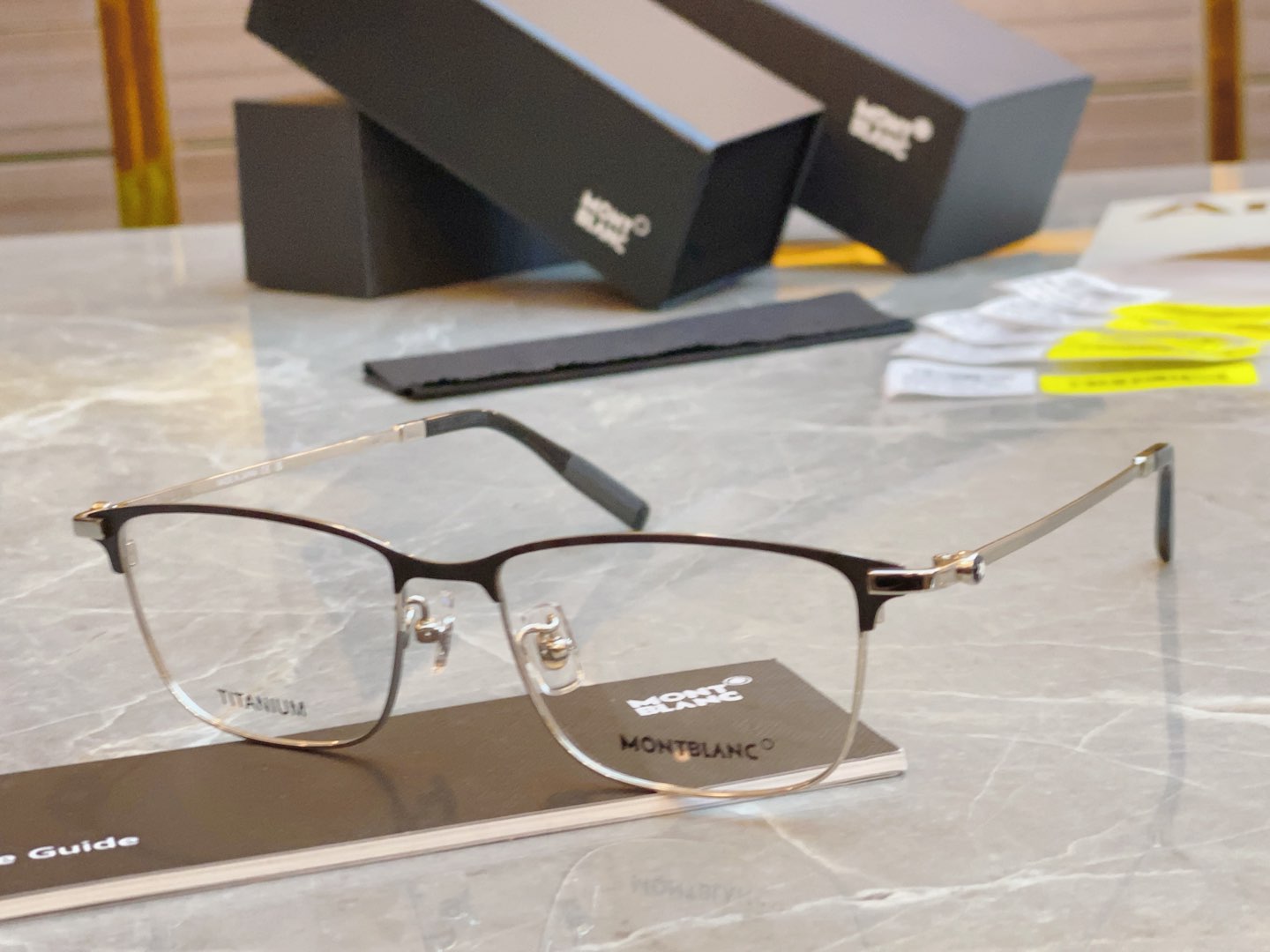 ，【MONT BLAN*】万宝*龙新款光学架
MODELMB0374OA，SIZE 54-16-150
