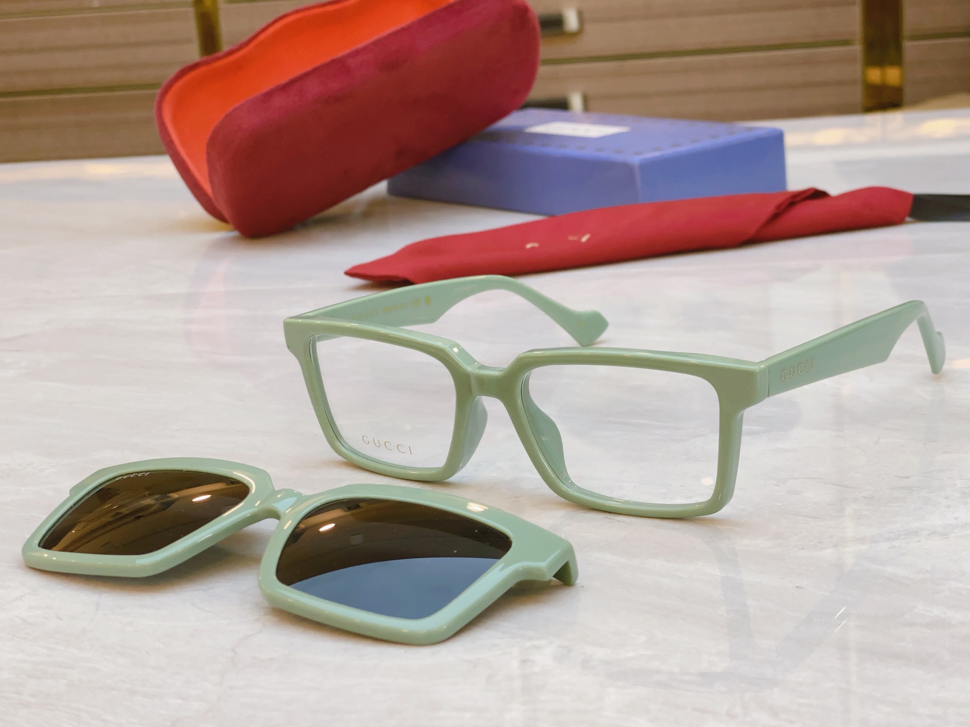 ，【GUCC*】古*驰新款太阳镜🕶️🕶️，一镜两用，ModGG1543，Size54-18-145