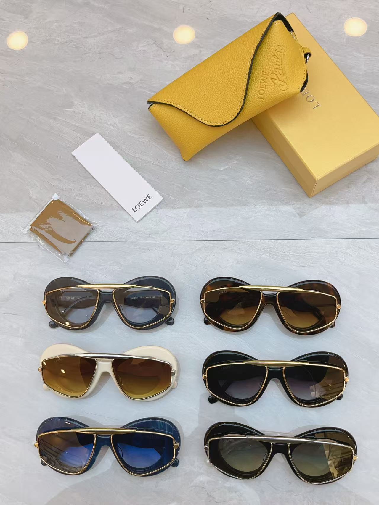 ，【LOEW*】罗意*威新款太阳镜，MODEL：LW40120I，SIZE：49口22-145