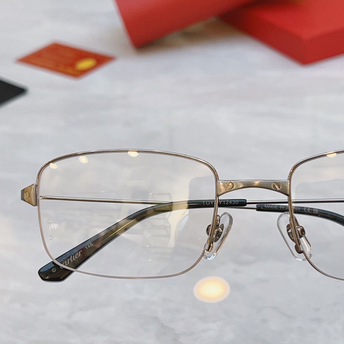 ，【Cartie*】卡地*亚新款光学架，
MODEL：CT0406，SIZE  55口20-142