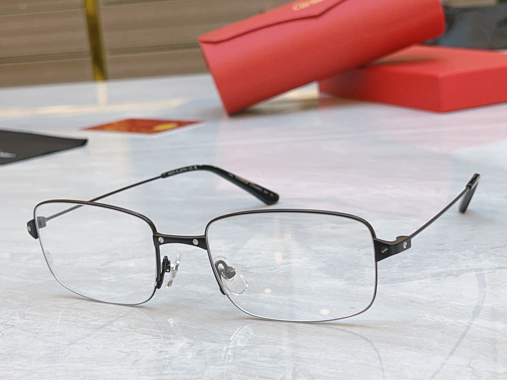 ，【Cartie*】卡地*亚新款光学架，
MODEL：CT0406，SIZE  55口20-142