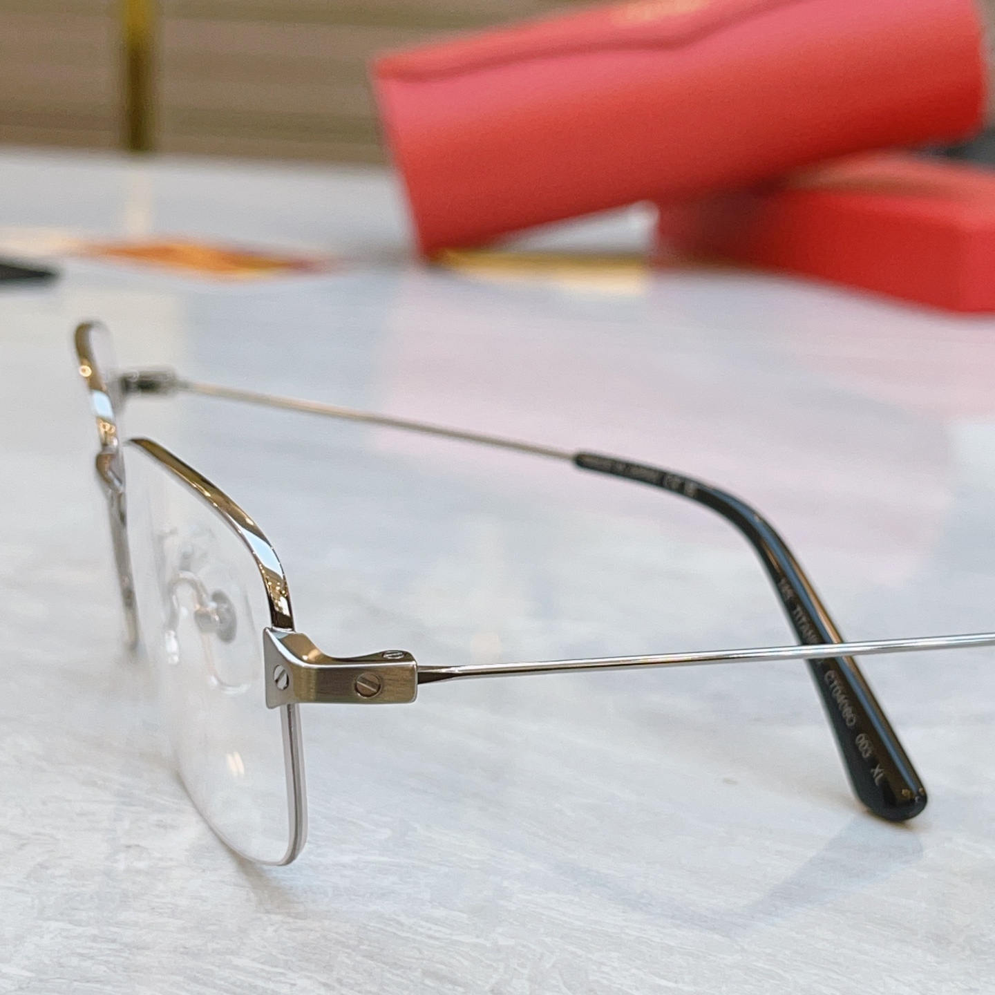 ，【Cartie*】卡地*亚新款光学架，
MODEL：CT0406，SIZE  55口20-142