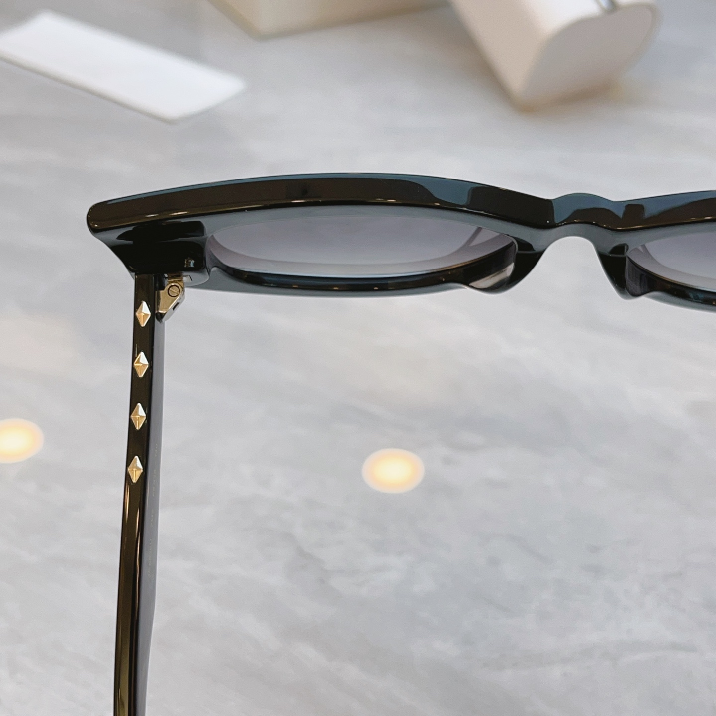 ，【JIMMY CHO*】吉米*周新款太阳镜，MODEL：JC5015U，SIZE：66口18-140
