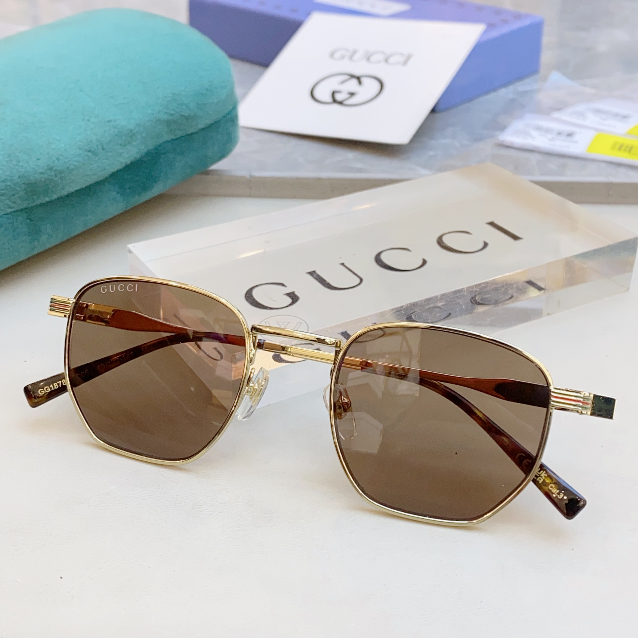 ，【GUCC*】古*驰新款太阳镜，GG1878O，SIZE49口22-145 